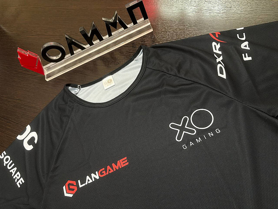 Наше портфолио - Печать фирменных футболок для компьютерного клуба &quot;XO Gaming&quot;